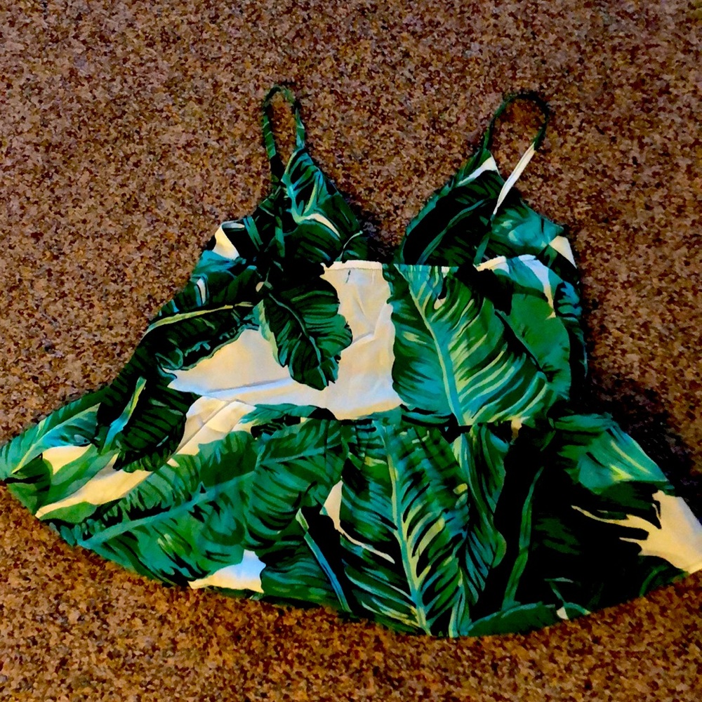 Button Up Tank Top - Picture 3 of 3